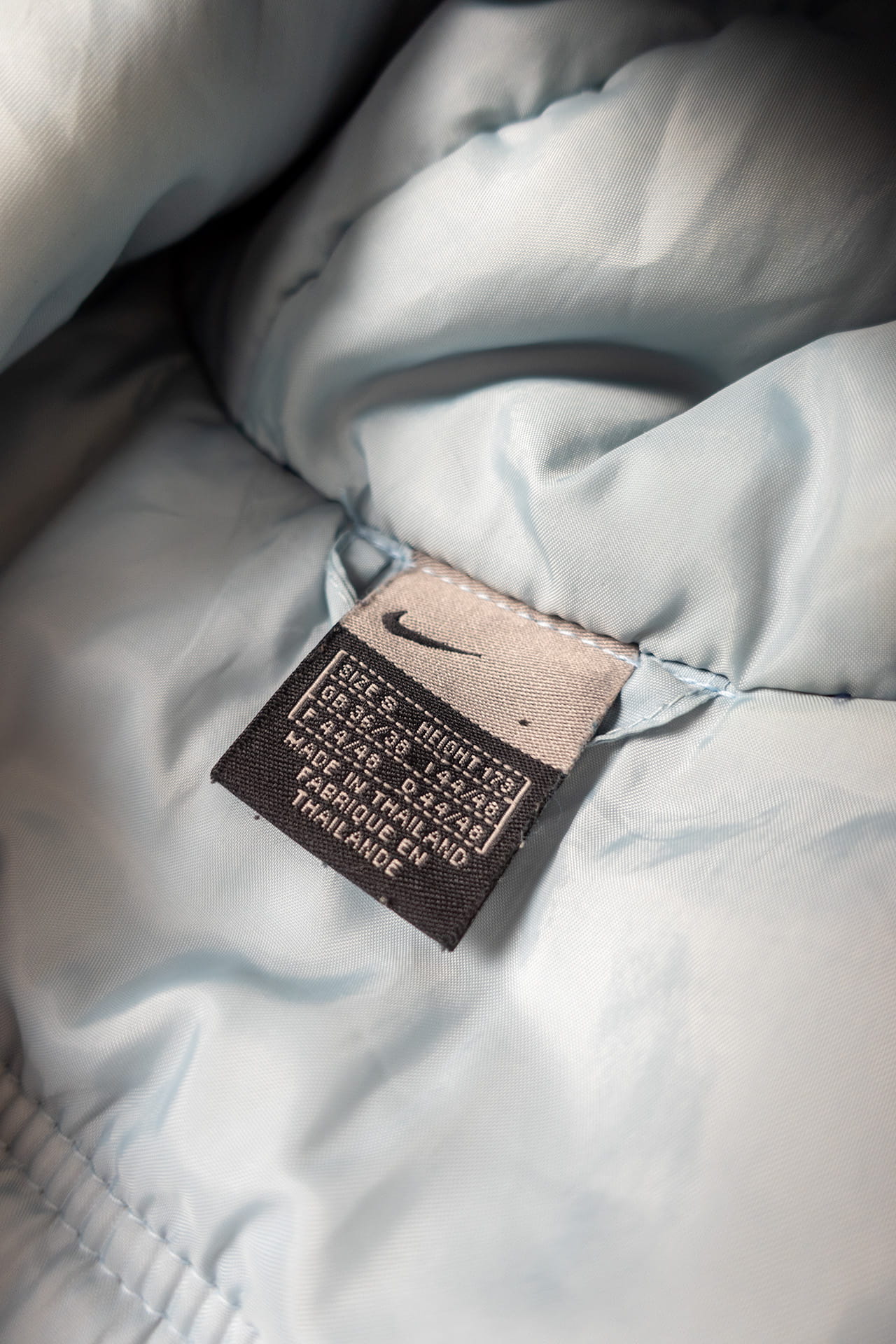 lumpsetter-kurtka-nike-metka